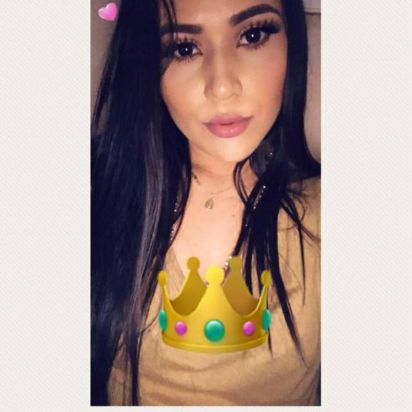 Meet your Posher, Lupita - Picture 1 of 1